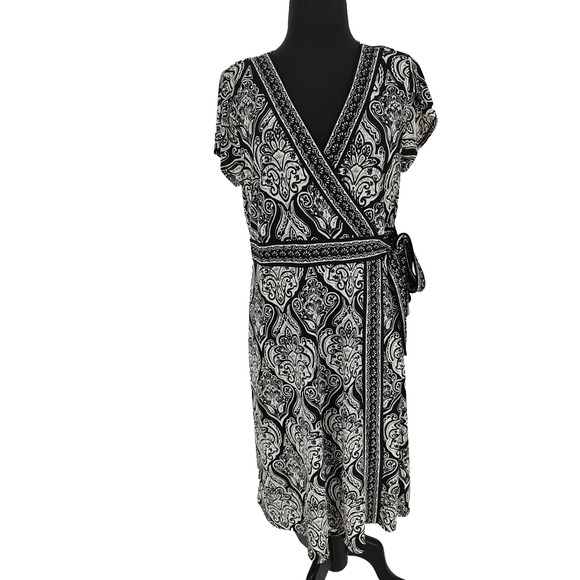 Apt 9 Black White Geometric Faux Wrap Dress Size Large Stretch Side Tie Attached - Picture 1 of 11
